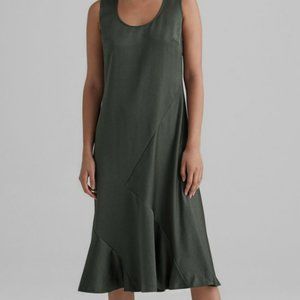 Club Monaco Seamed Dress (New with tags) - Dark Olive Size 00